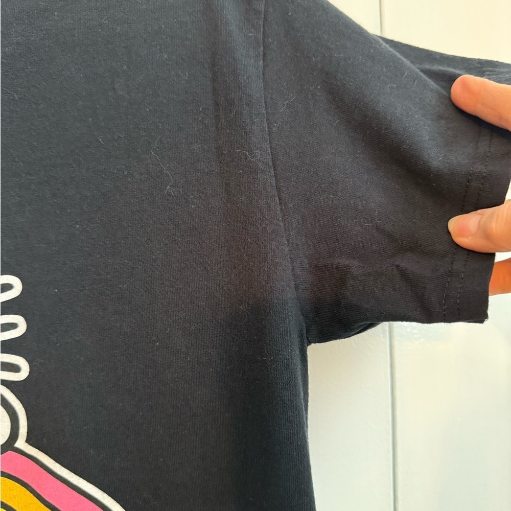 Hello Kitty Black T-Shirt - Picture 5 of 6